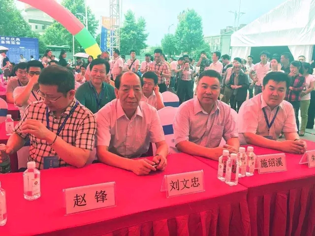 燃氣烤爐,旋轉(zhuǎn)爐,熱風循環(huán)爐,冷凍醒發(fā)箱,起酥機,組合爐-賽思達-世界級烘焙設備品牌